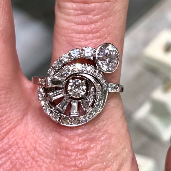 Antique Platinum 3.5 Carat Genuine Diamond Art Deco Ring - Picture 4 of 8